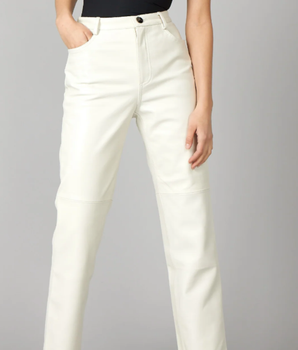 Besson Pants in Off White - Drobey